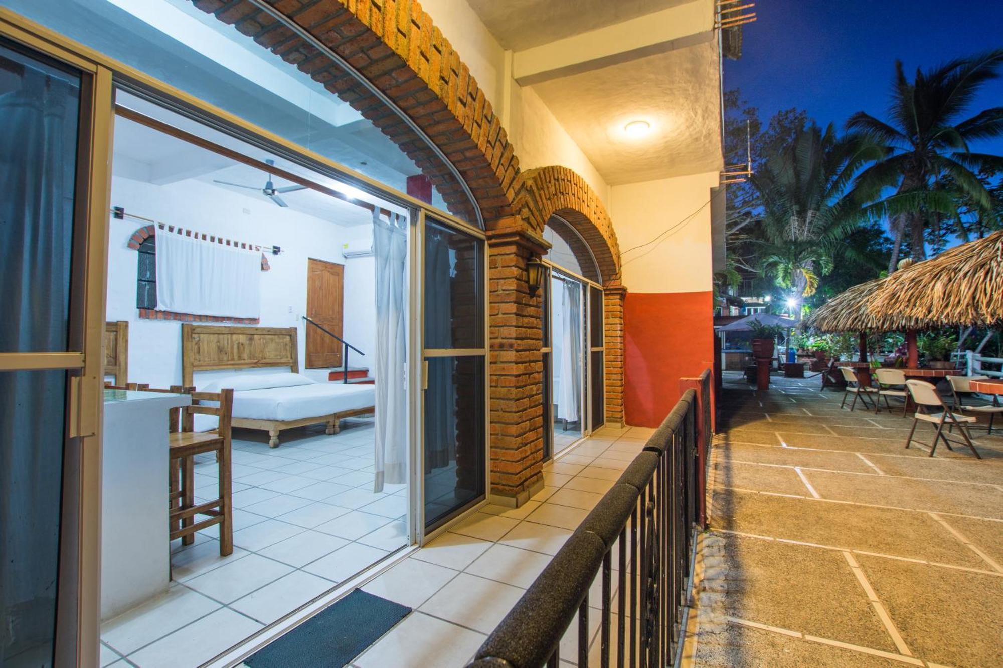 Traditional Sierra Leon Oceanfront Rooms - Adults Only Puerto Vallarta Exterior photo